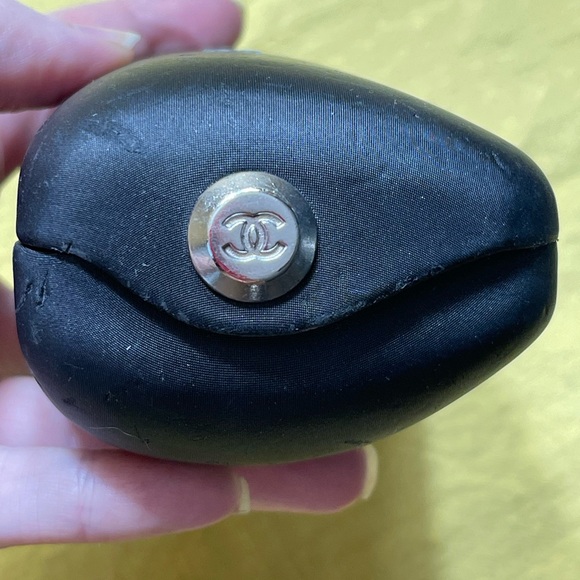 Authentic Chanel Sunnies with Chanel Case GUC - Picture 3 of 9